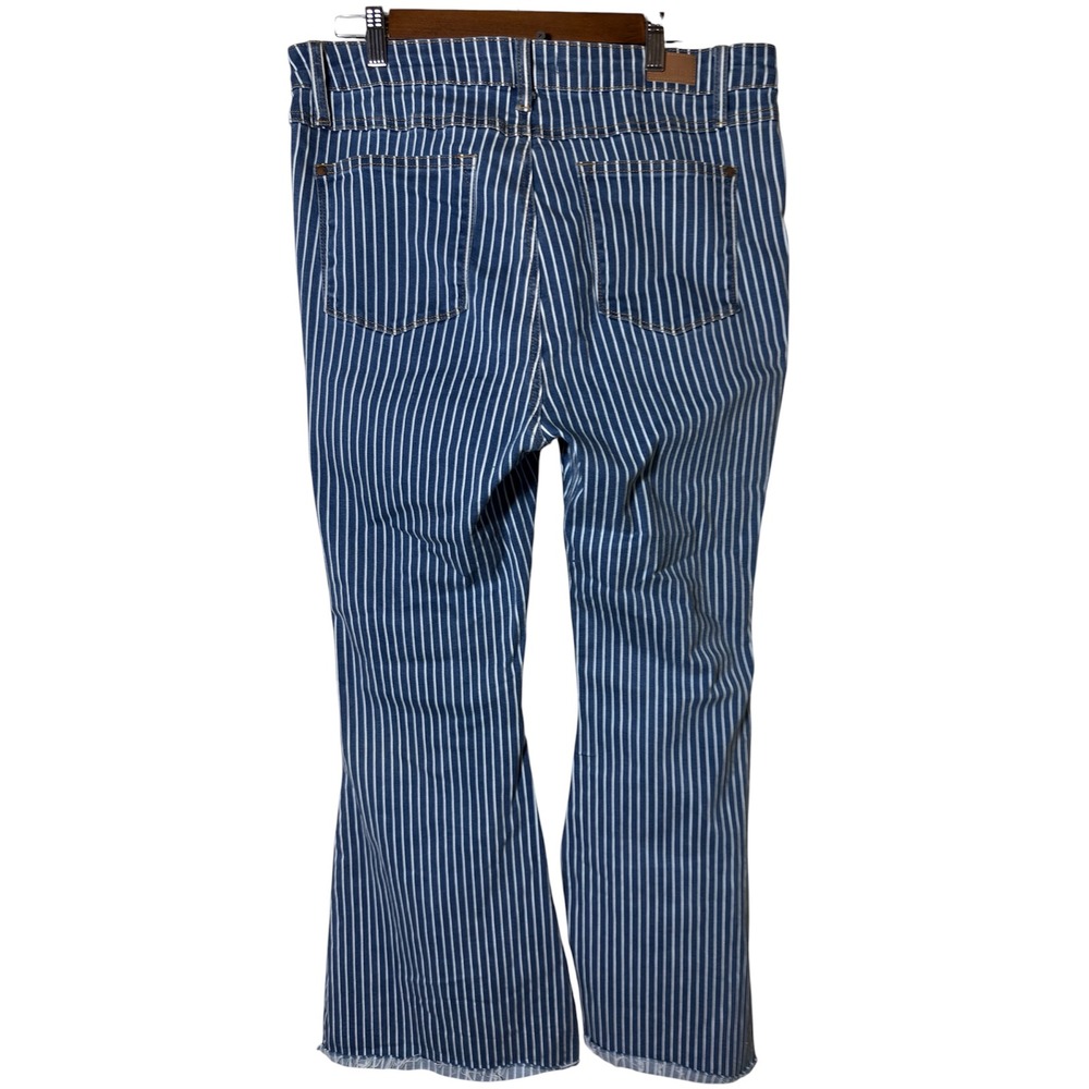 Judy Blue Pinstripe Super Flare Jeans 15/32 Women High Rise Raw Hem - Picture 2 of 9